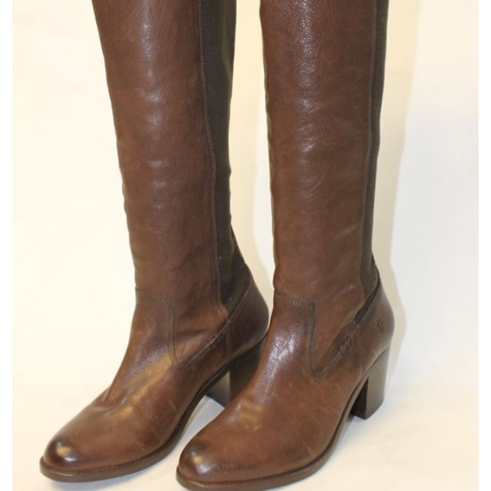 BARELY WORN FRYE BOOTS